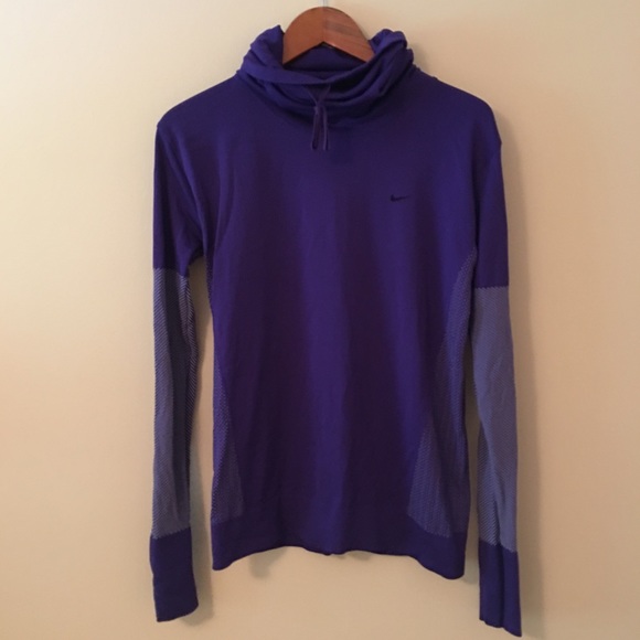 Nike Tops - Nike Pullover Sweatshirt